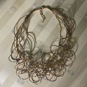 B&P Gold tone 10 strand wavy necklace with lobster claw clasp and extender NWOT
